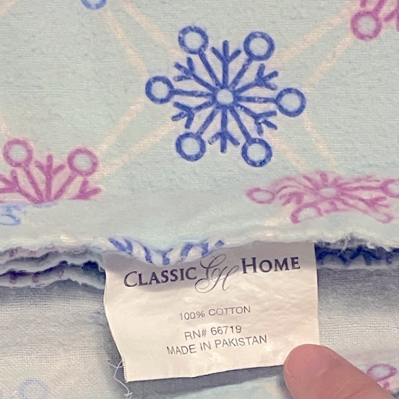 Winter flannel sheet set - Picture 2 of 2